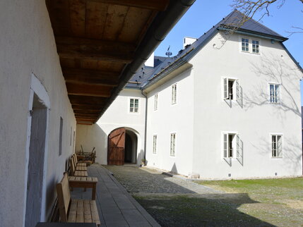 The Cesky les House of Nature