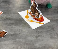 Zjistily, jaká potrava patří do krmítka a která naopak lidem na talíř.