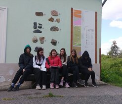 Terénní praxe Scholy Humanitas 2025 - Cesta do minulosti, Skryje