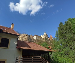 Výhled ze zahrady střediska