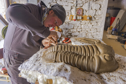 Sochař Kryštof Kaplan_foto MFrouz Sochař Kryštof Kaplan_foto MFrouz